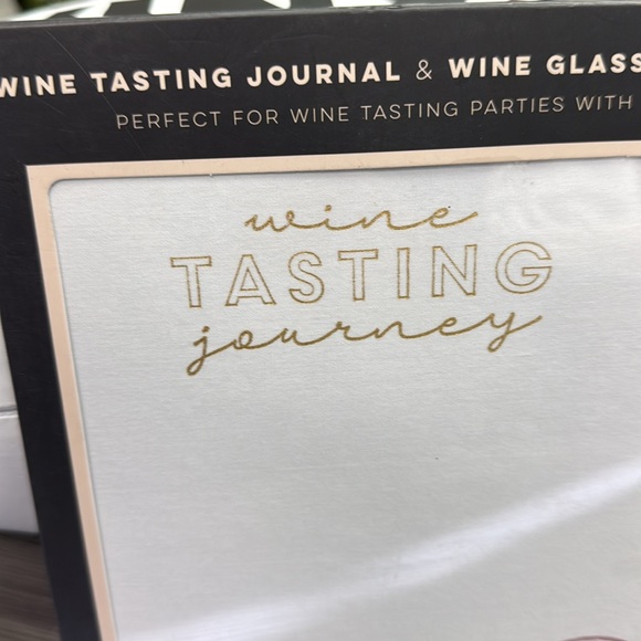 Wine Tasting Journal & Wine Glass Charms Set perfect for wine tasting parties - Picture 2 of 4